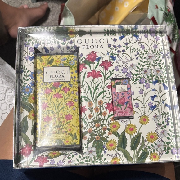 Gucci Other - Gucci Flora Gorgeous Gardenia Bath & Body Duo - Yellow and Pink